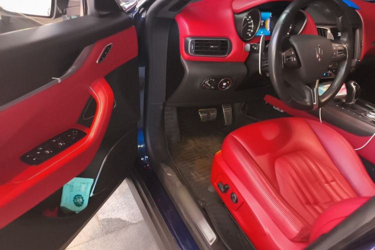Used Maserati Levante 2016 3.0T Standard Edition Driver Seat