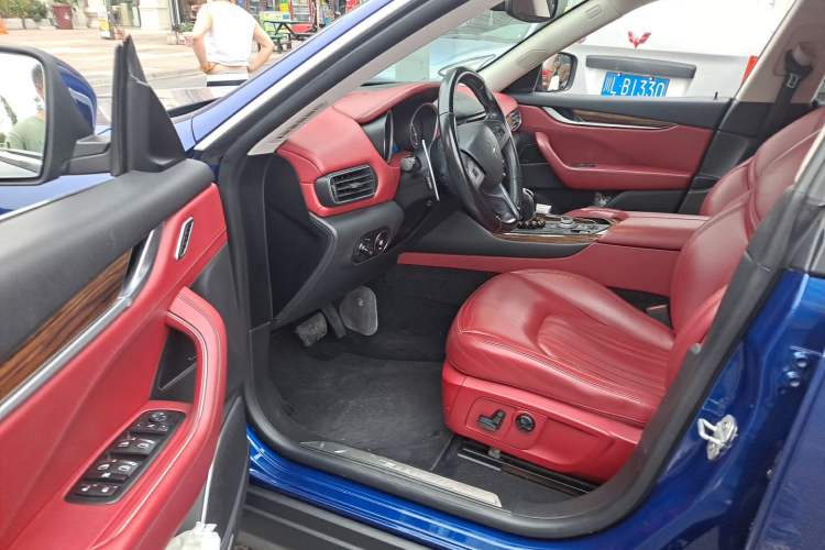 Used Maserati Levante 2016 3.0T Standard Edition Driver Seat