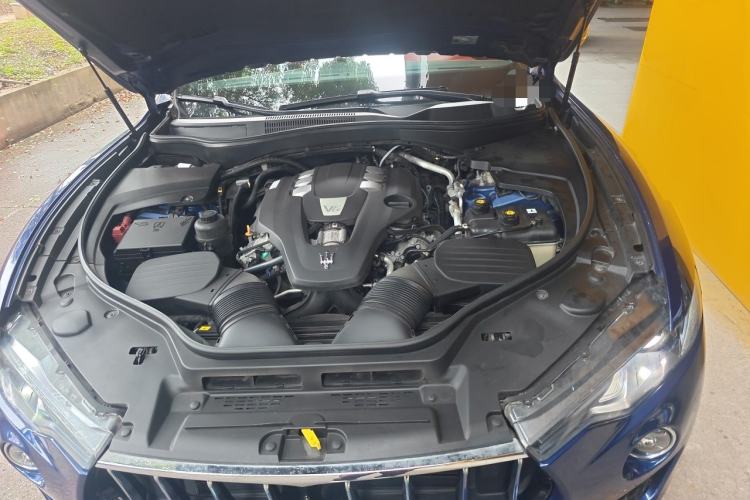 Used Maserati Levante 2016 3.0T Standard Edition Engine Bay