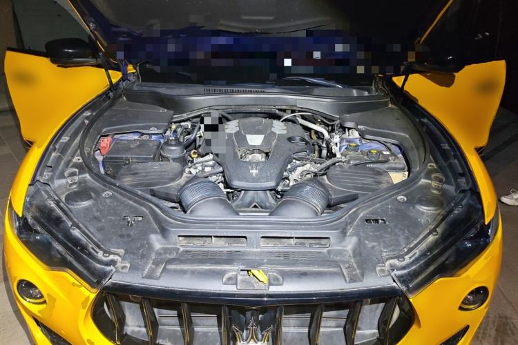 Used Maserati Levante 2016 3.0T Standard Edition Engine Bay