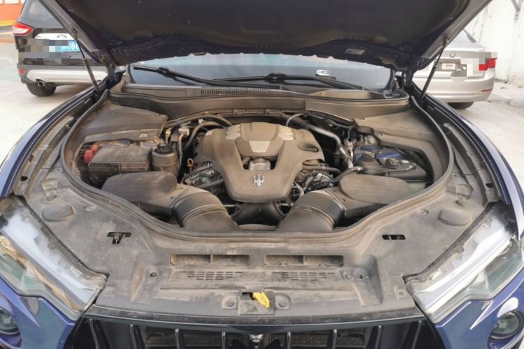 Used Maserati Levante 2016 3.0T Standard Edition Engine Bay