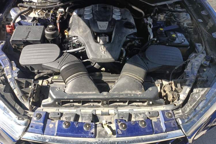 Used Maserati Levante 2016 3.0T Standard Edition Engine Bay