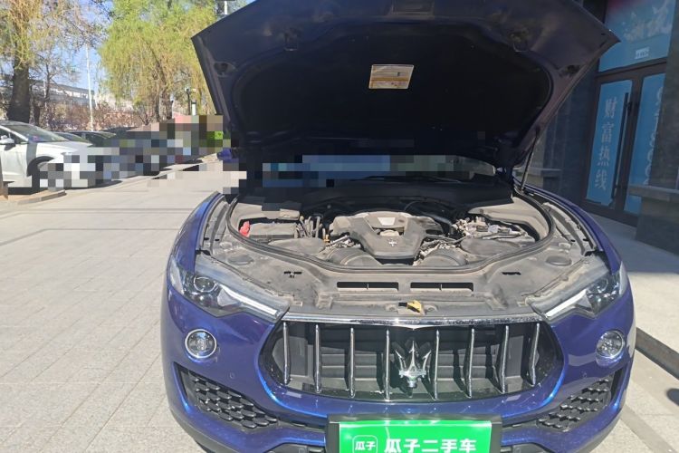 Used Maserati Levante 2016 3.0T Standard Edition Engine Bay Right