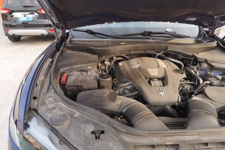 Used Maserati Levante 2016 3.0T Standard Edition Engine Bay Right