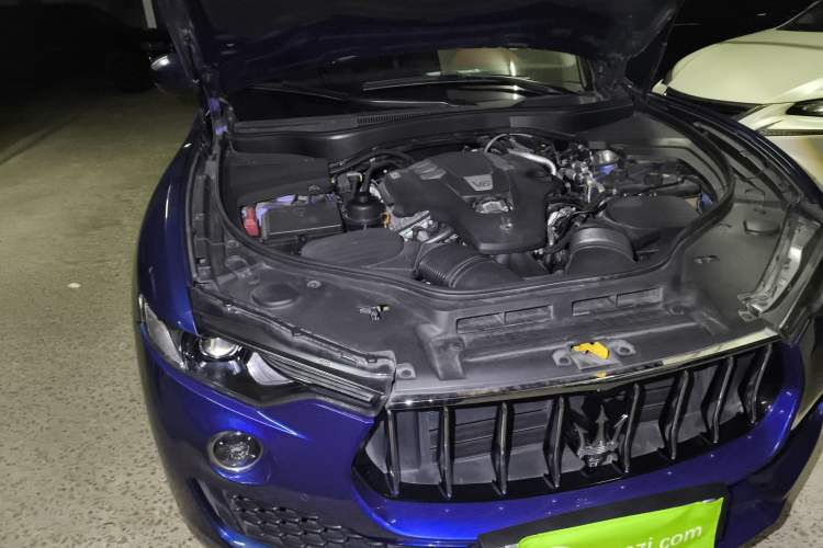 Used Maserati Levante 2016 3.0T Standard Edition Engine Bay Right