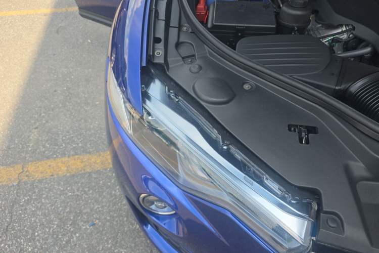 Used Maserati Levante 2016 3.0T Standard Edition Engine Bay Right
