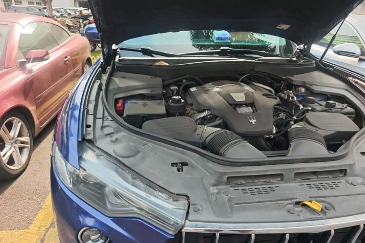 Used Maserati Levante 2016 3.0T Standard Edition Engine Bay Right