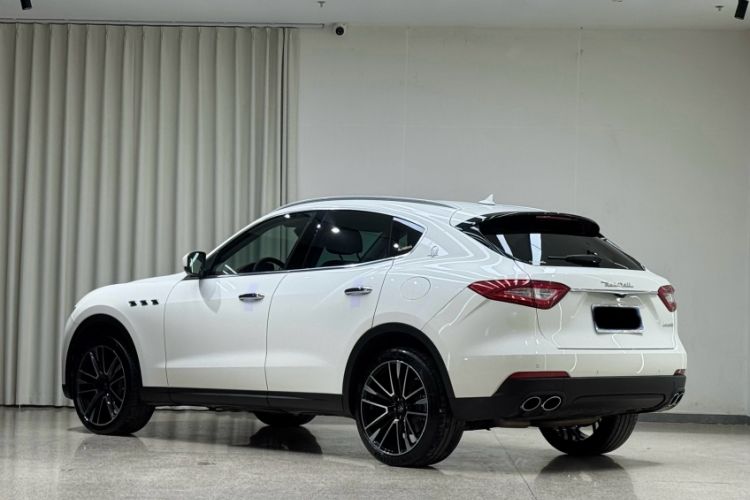 Used Maserati Levante 2016 3.0T Standard Edition Exterior 3