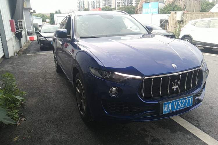 Used Maserati Levante 2016 3.0T Standard Edition Front Right 45 Deg