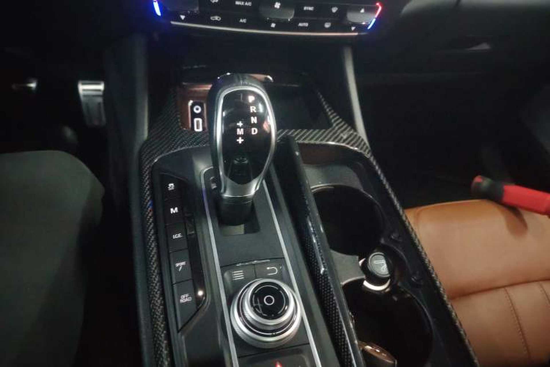 Used Maserati Levante 2016 3.0T Standard Edition Gear Lever