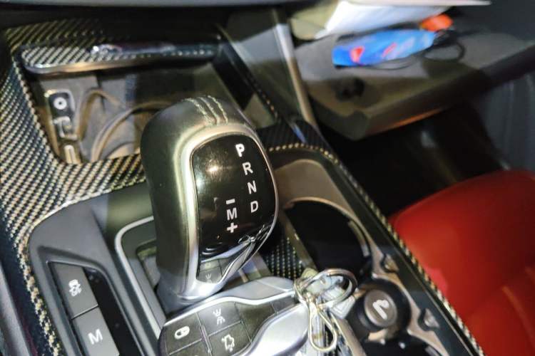 Used Maserati Levante 2016 3.0T Standard Edition Gear Lever