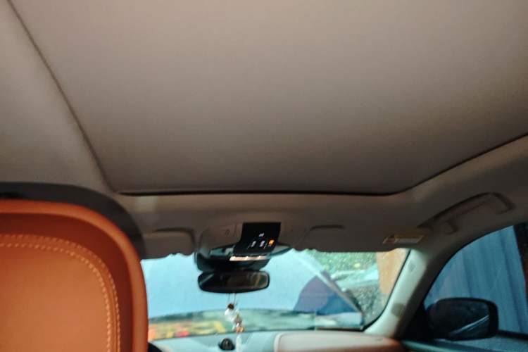 Used Maserati Levante 2016 3.0T Standard Edition Headliner