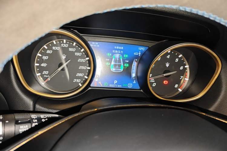 Used Maserati Levante 2016 3.0T Standard Edition Instrument Cluster