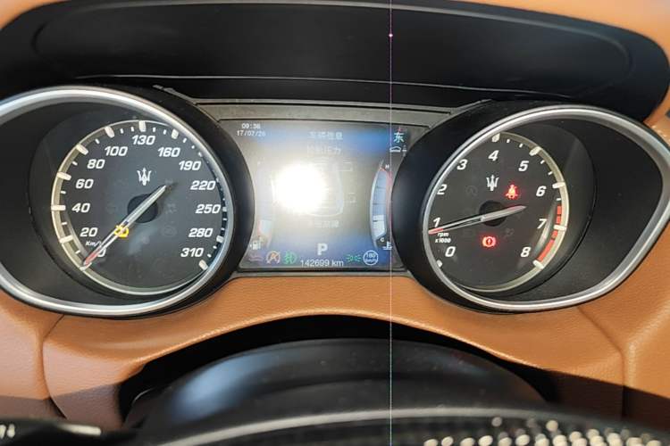 Used Maserati Levante 2016 3.0T Standard Edition Instrument Cluster