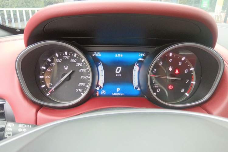 Used Maserati Levante 2016 3.0T Standard Edition Instrument Cluster