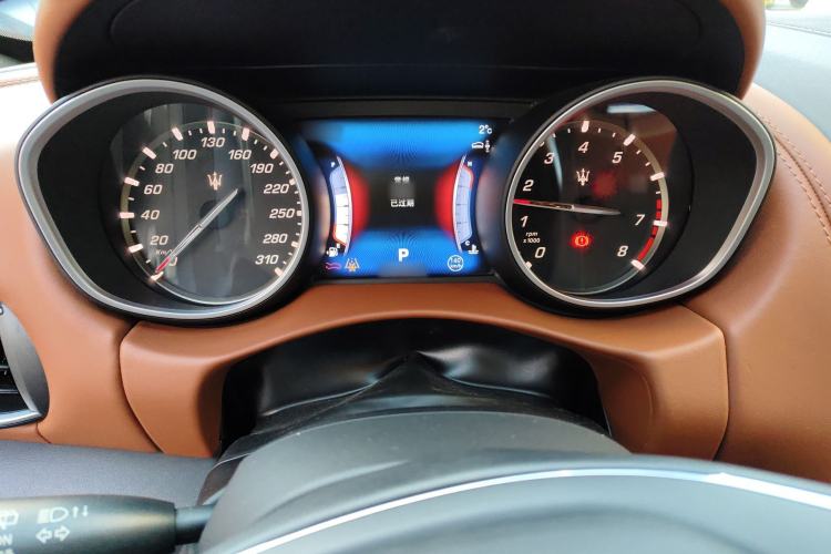 Used Maserati Levante 2016 3.0T Standard Edition Instrument Cluster