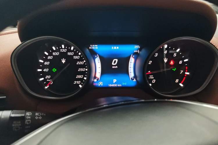 Used Maserati Levante 2016 3.0T Standard Edition Instrument Cluster