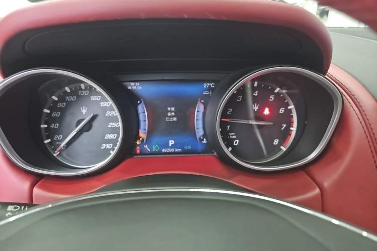 Used Maserati Levante 2016 3.0T Standard Edition Instrument Cluster