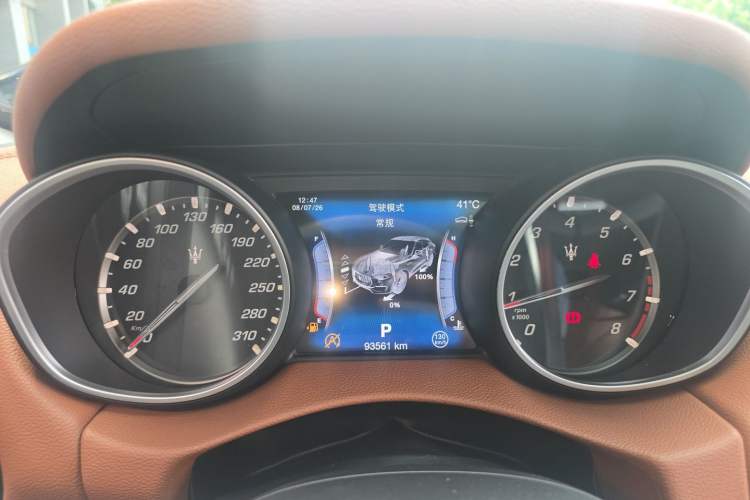 Used Maserati Levante 2016 3.0T Standard Edition Instrument Cluster