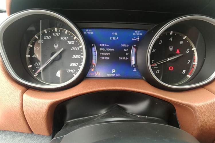 Used Maserati Levante 2016 3.0T Standard Edition Instrument Cluster