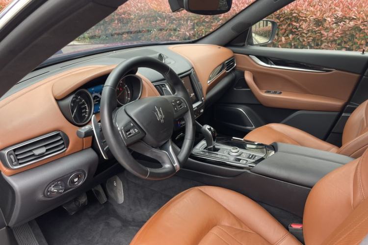 Used Maserati Levante 2016 3.0T Standard Edition Interior 1