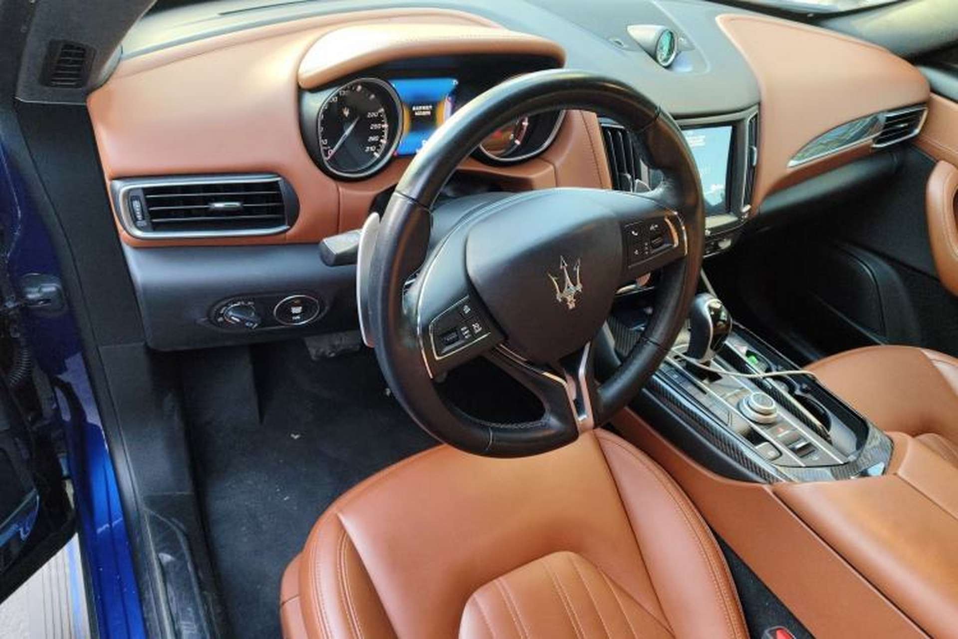 Used Maserati Levante 2016 3.0T Standard Edition Interior 2