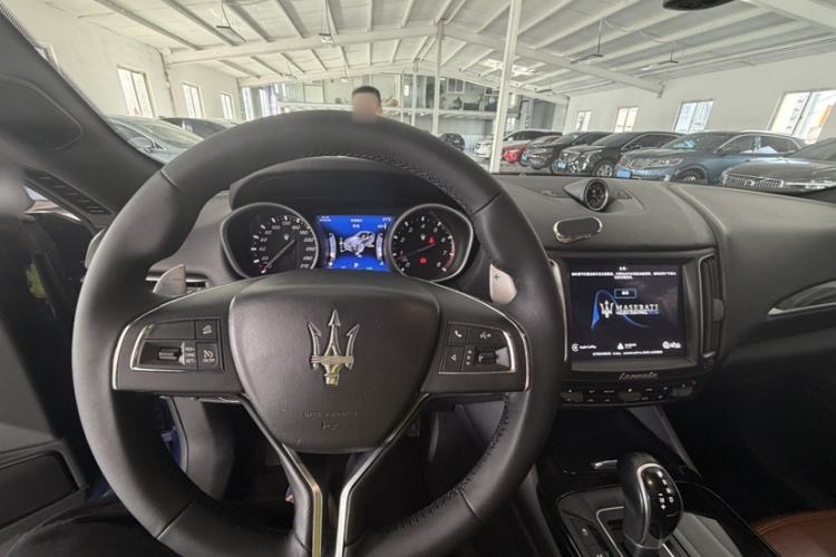 Used Maserati Levante 2016 3.0T Standard Edition Interior 2
