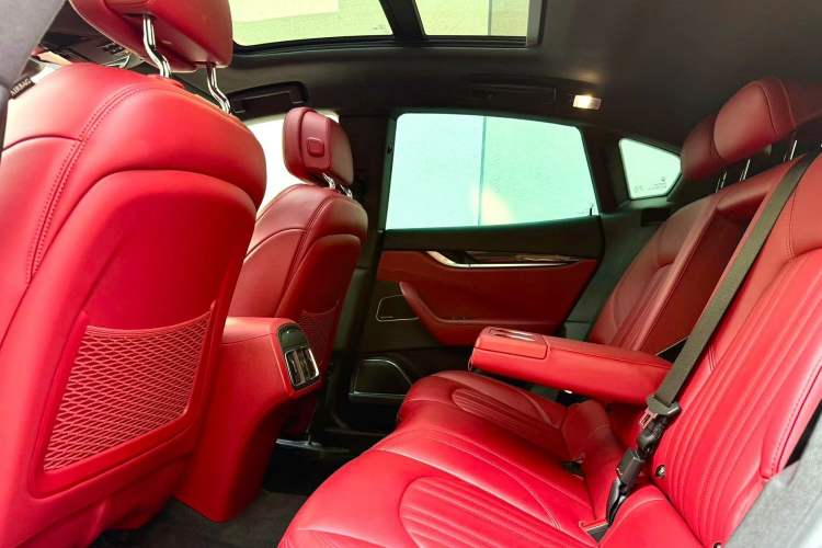 Used Maserati Levante 2016 3.0T Standard Edition Interior 3