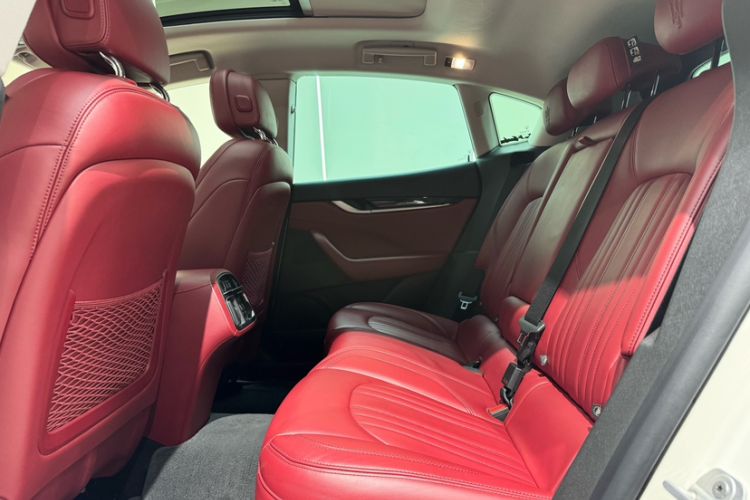 Used Maserati Levante 2016 3.0T Standard Edition Interior 3