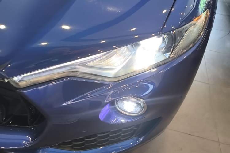 Used Maserati Levante 2016 3.0T Standard Edition Left Front Headlight