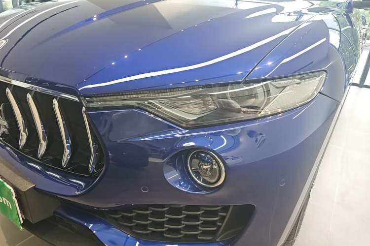 Used Maserati Levante 2016 3.0T Standard Edition Left Front Headlight