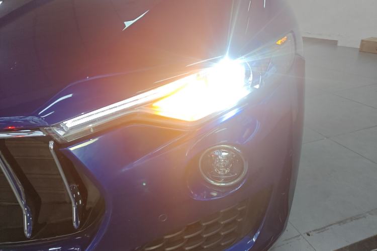 Used Maserati Levante 2016 3.0T Standard Edition Left Front Headlight