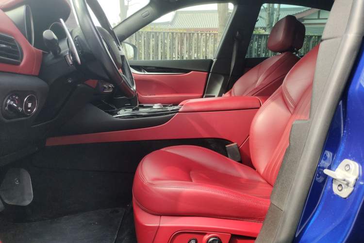 Used Maserati Levante 2016 3.0T Standard Edition Left Front Seat