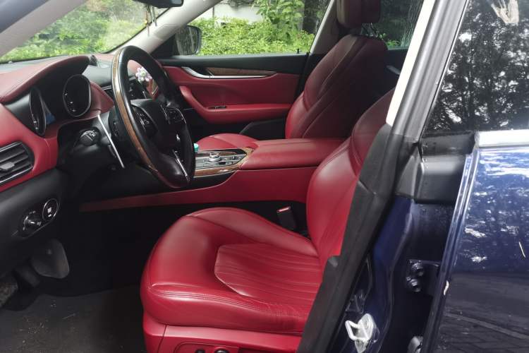 Used Maserati Levante 2016 3.0T Standard Edition Left Front Seat