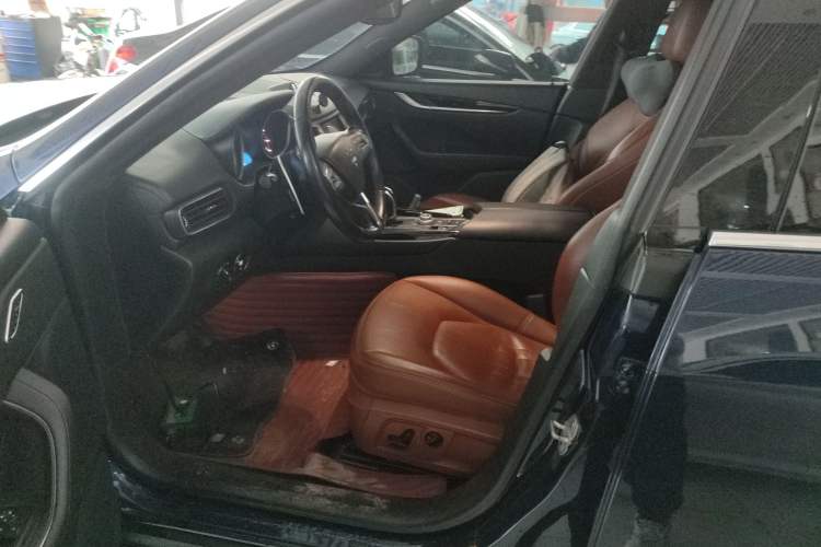 Used Maserati Levante 2016 3.0T Standard Edition Left Front Seat