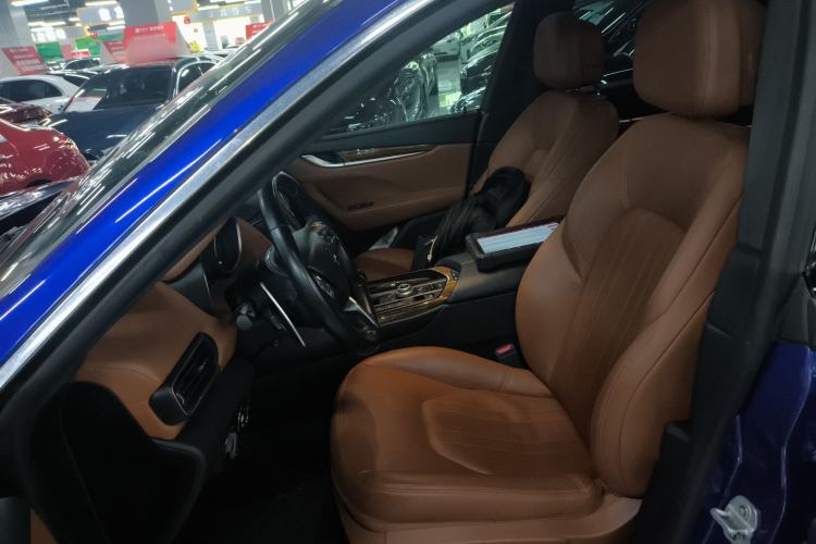 Used Maserati Levante 2016 3.0T Standard Edition Left Front Seat