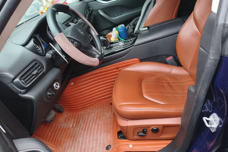 Used Maserati Levante 2016 3.0T Standard Edition Left Front Seat