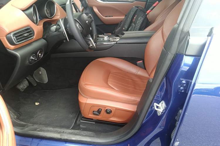 Used Maserati Levante 2016 3.0T Standard Edition Left Front Seat