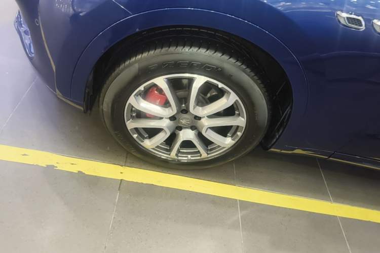 Used Maserati Levante 2016 3.0T Standard Edition Left Front Wheel Hub