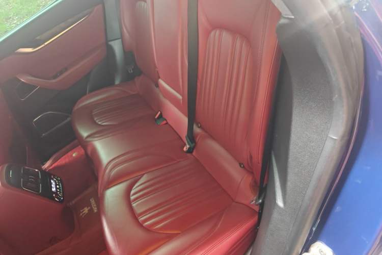 Used Maserati Levante 2016 3.0T Standard Edition Left Rear Seat