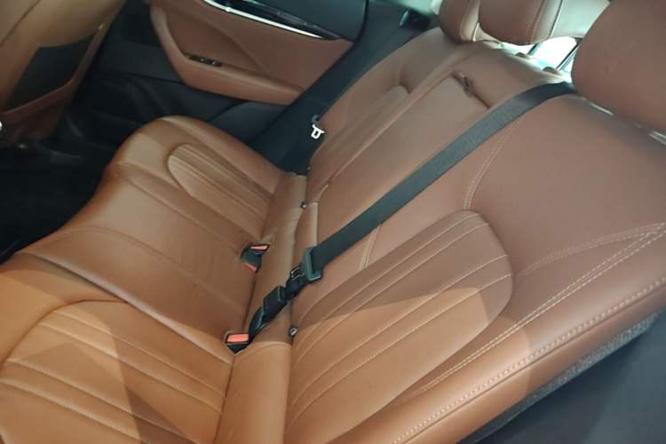 Used Maserati Levante 2016 3.0T Standard Edition Left Rear Seat