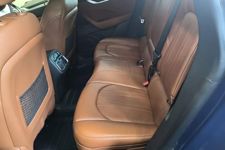 Used Maserati Levante 2016 3.0T Standard Edition Left Rear Seat