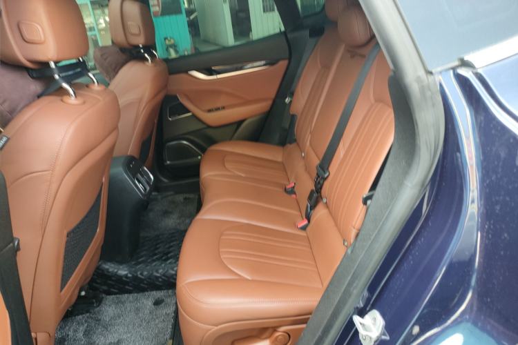 Used Maserati Levante 2016 3.0T Standard Edition Left Rear Seat