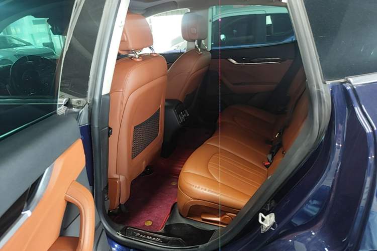 Used Maserati Levante 2016 3.0T Standard Edition Left Rear Seat