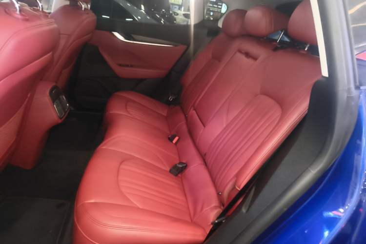 Used Maserati Levante 2016 3.0T Standard Edition Left Rear Seat