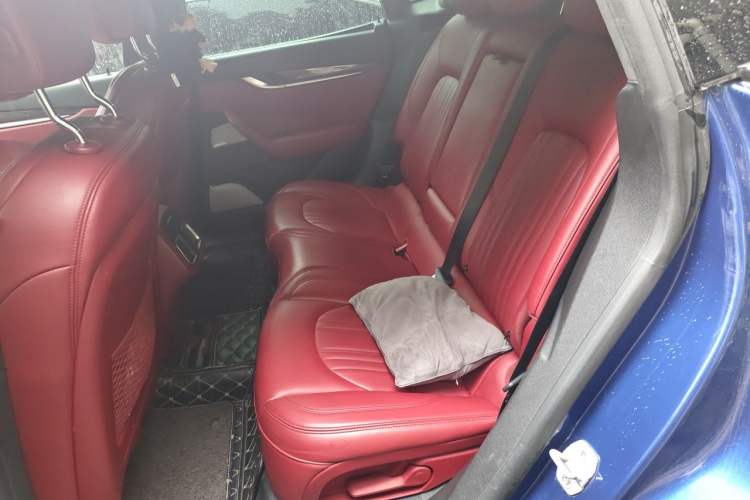 Used Maserati Levante 2016 3.0T Standard Edition Left Rear Seat