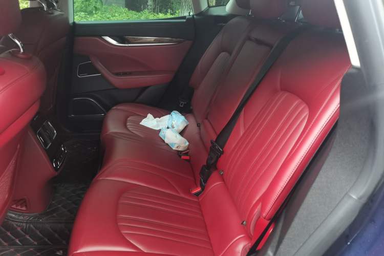 Used Maserati Levante 2016 3.0T Standard Edition Left Rear Seat