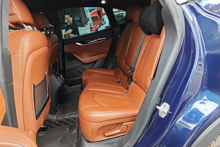 Used Maserati Levante 2016 3.0T Standard Edition Left Rear Seat