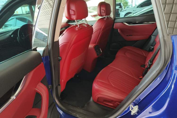 Used Maserati Levante 2016 3.0T Standard Edition Left Rear Seat