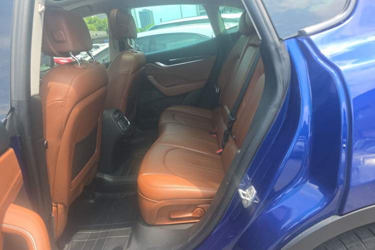 Used Maserati Levante 2016 3.0T Standard Edition Left Rear Seat